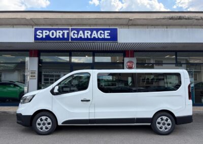 Renault Trafic 2.0 DCI – 9 posti